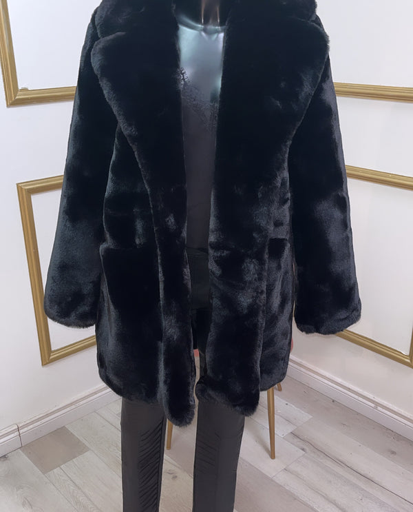Faux fur Coat - Size Large (14-16)
